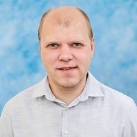 Роман Кобзев - Ведущий менеджер по продажам и техническому сопровождению Неохим